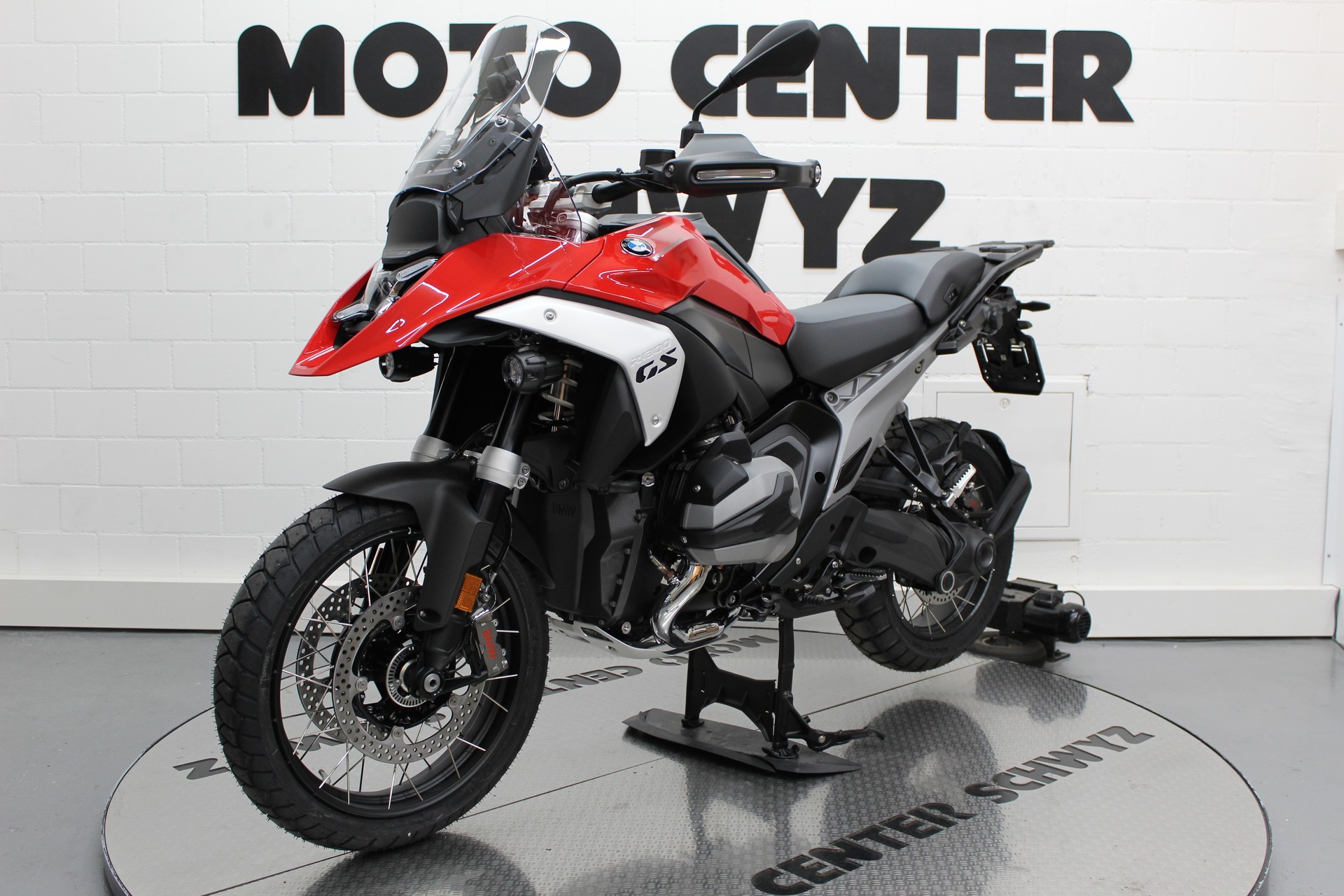 BMW R 1300 GS-image-3