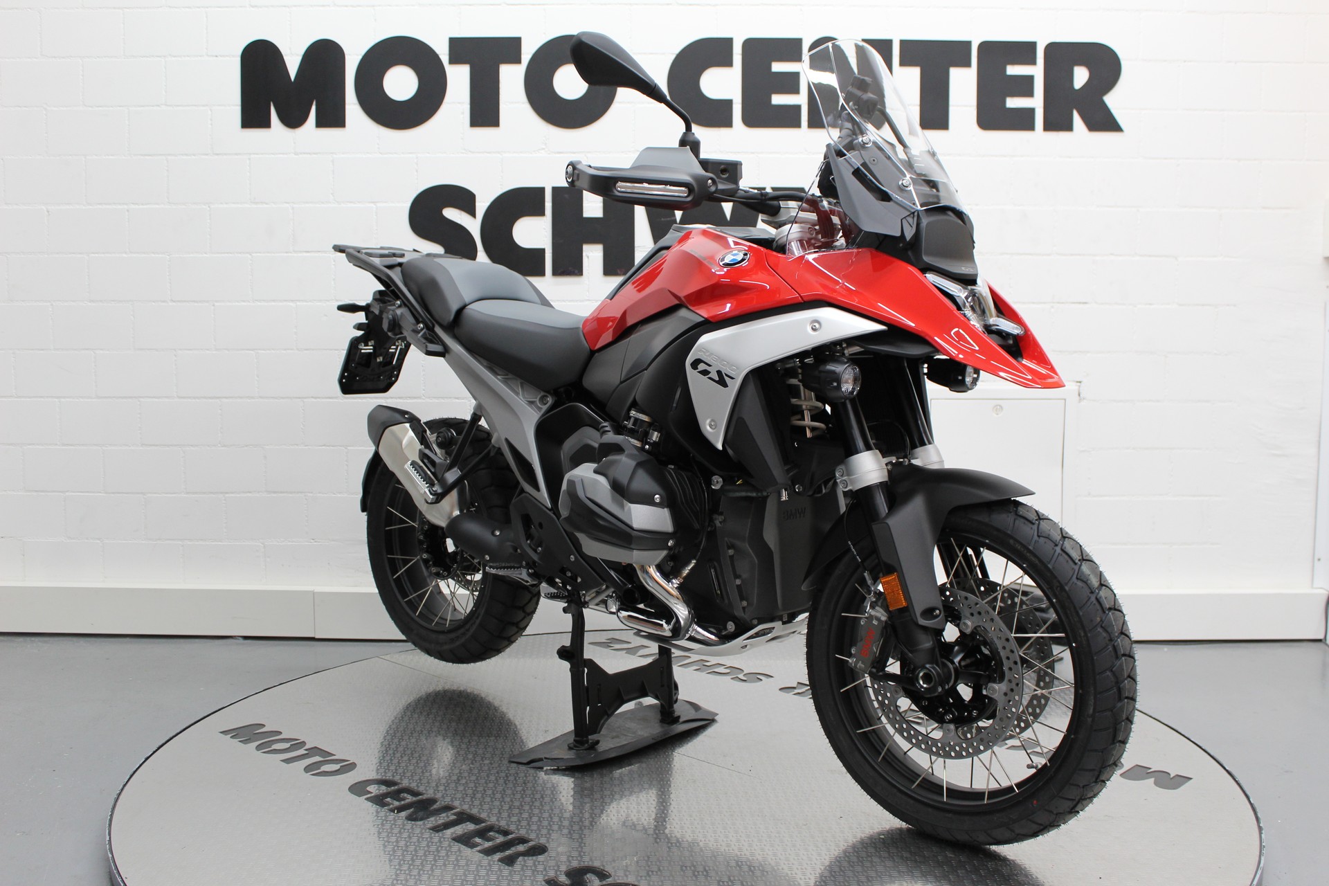 BMW R 1300 GS-image-1