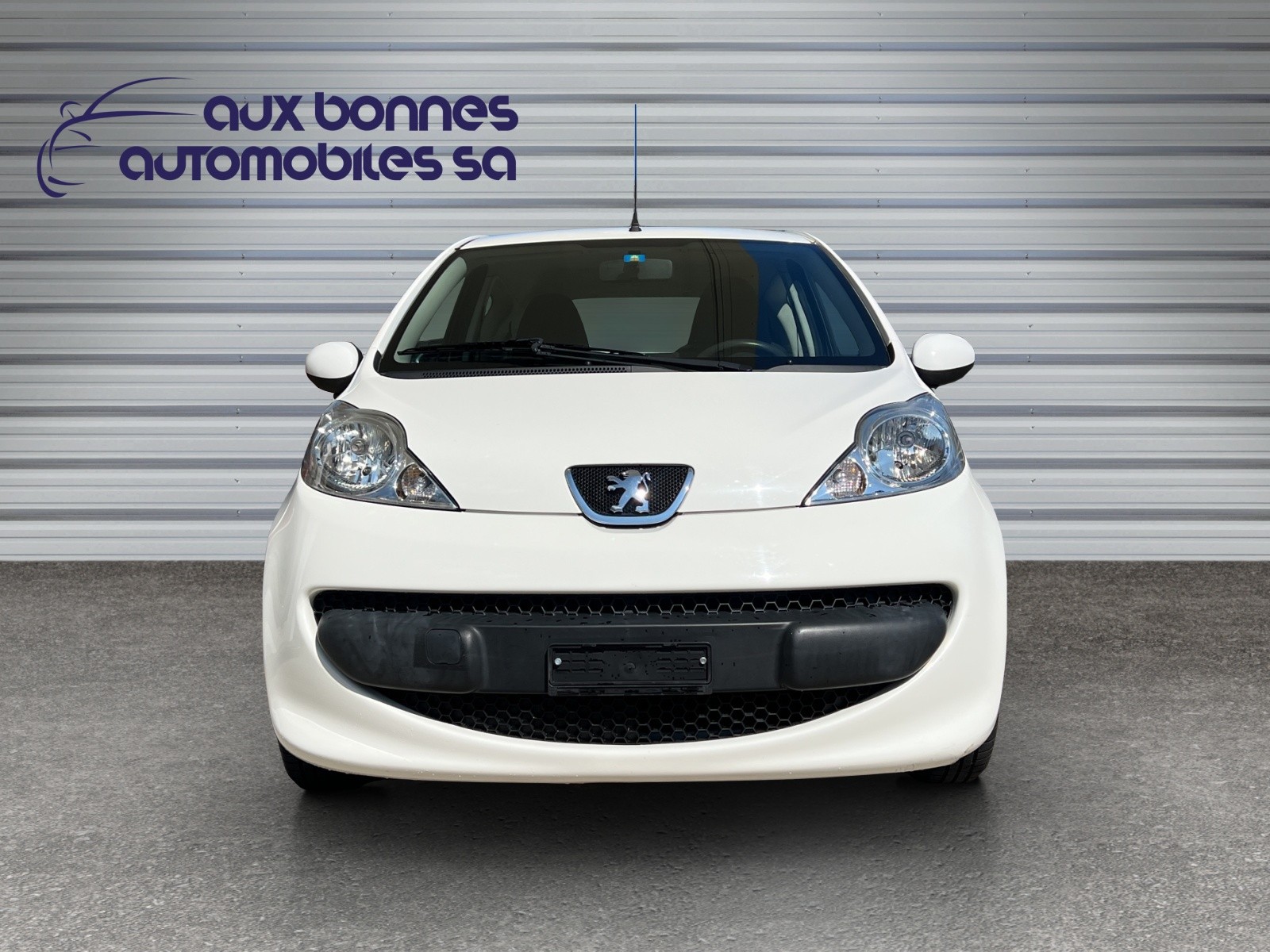 PEUGEOT 107 1.0 Trendy-image-4