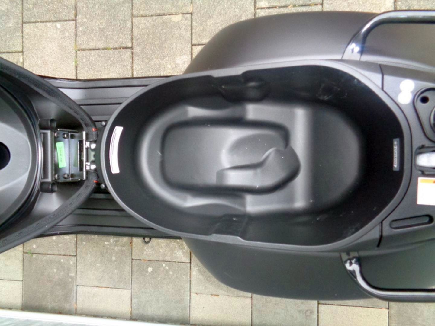 PIAGGIO VESPA GTS SUPER SPORT 310 E5-image-9
