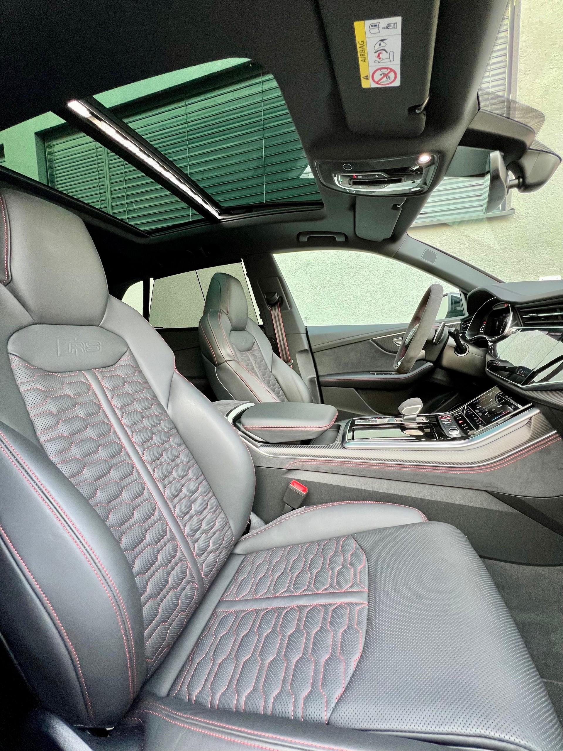 AUDI RSQ8 quattro tiptronic-image-13