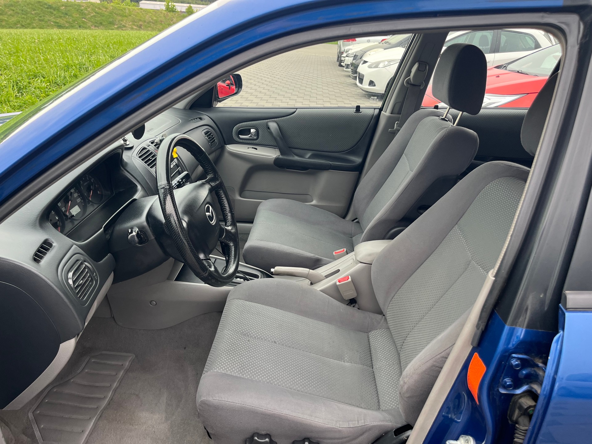MAZDA 323 F 2.0i-16V-image-14