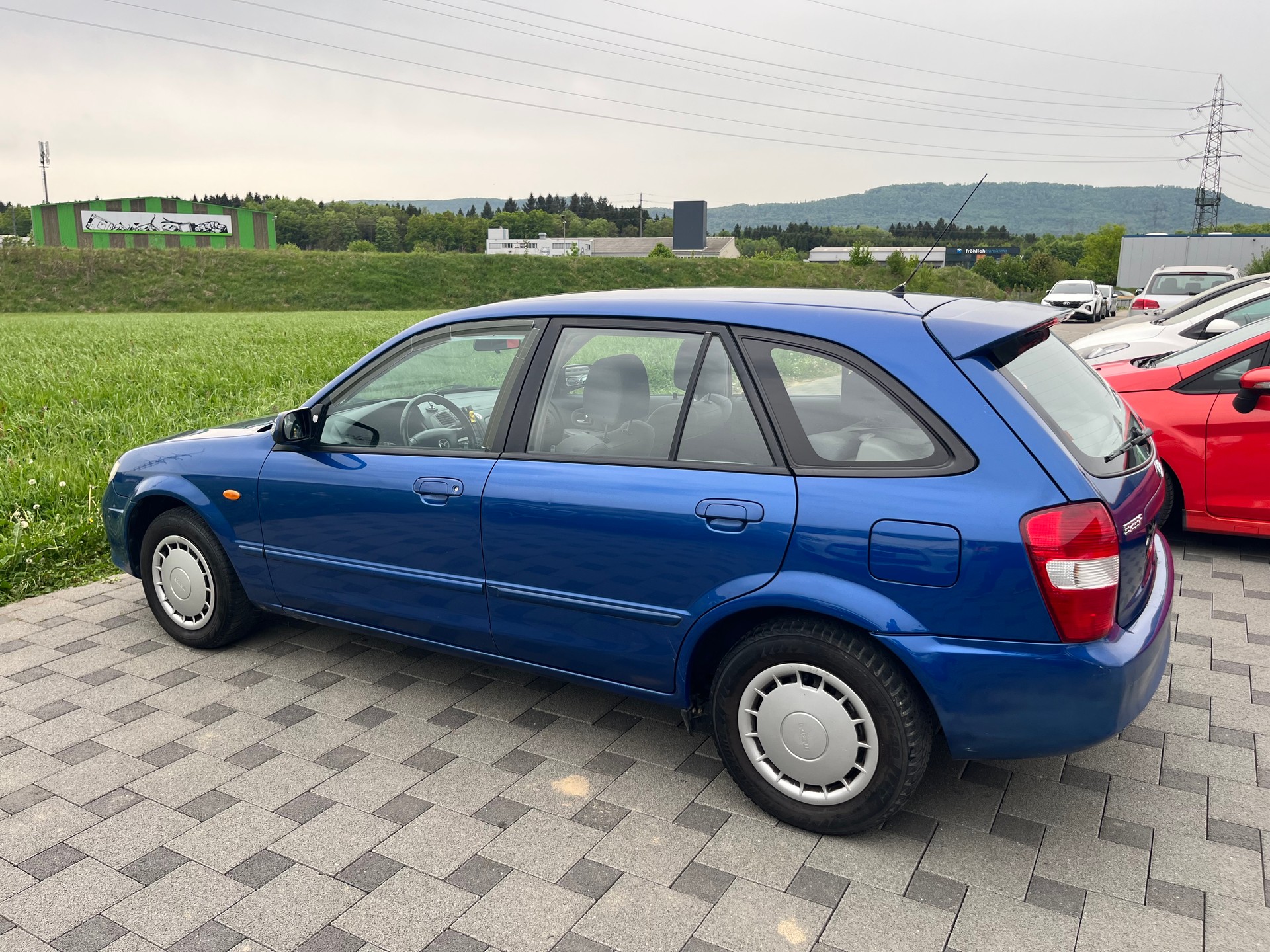 MAZDA 323 F 2.0i-16V-image-6