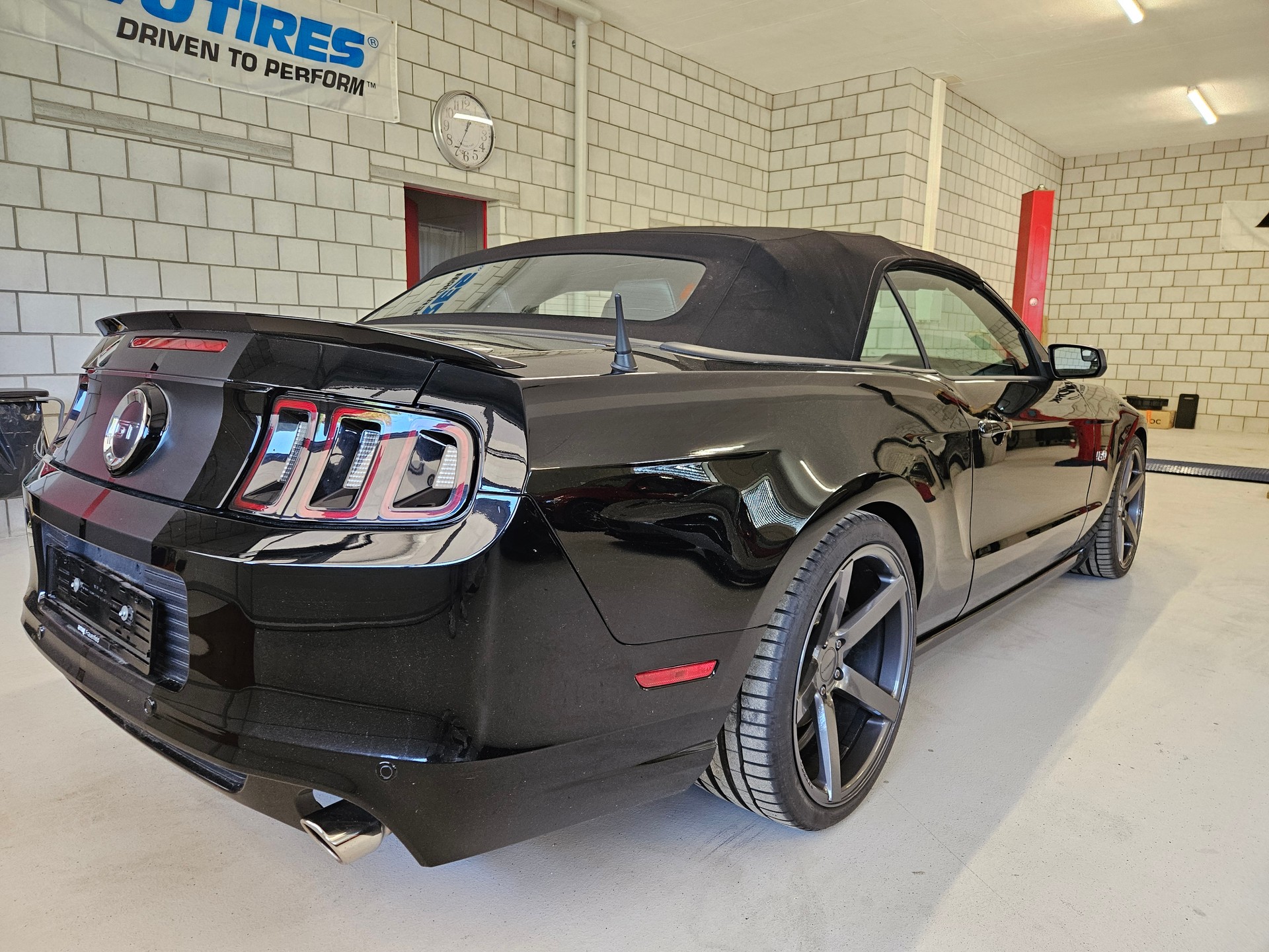 FORD Mustang GT 5.0 Manual-image-15