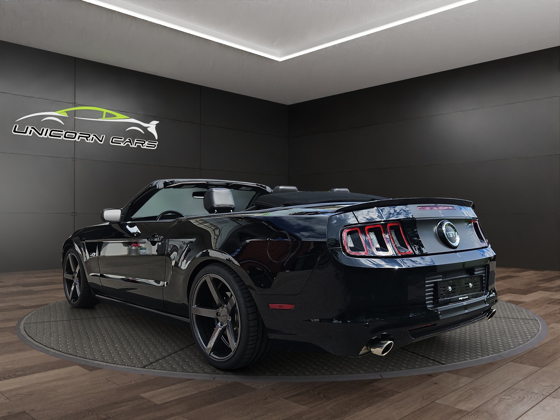 FORD Mustang GT 5.0 Manual-image-4