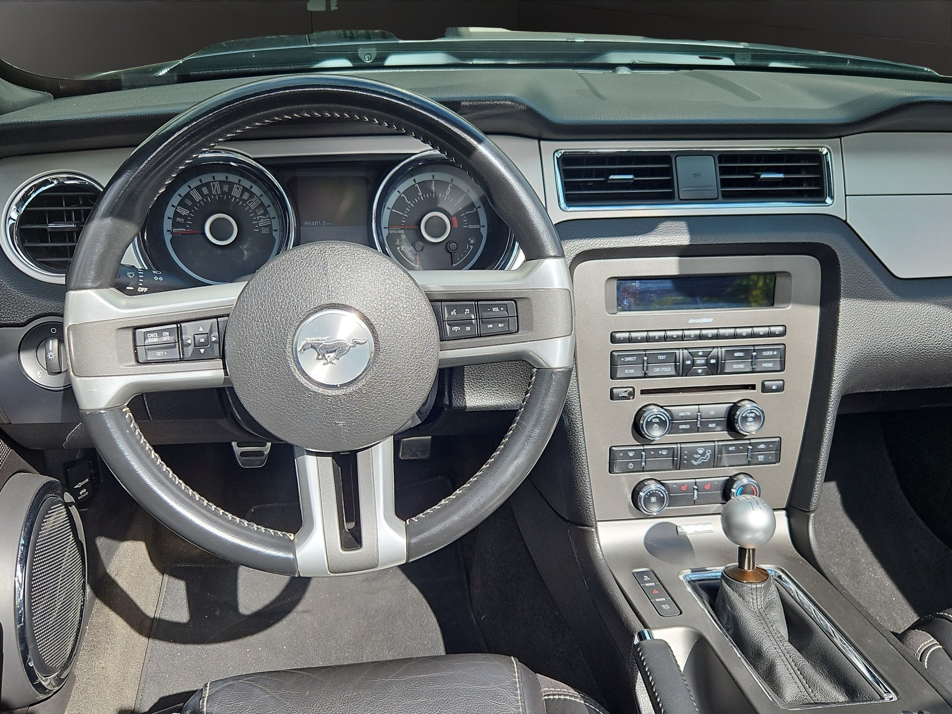 FORD Mustang GT 5.0 Manual-image-18
