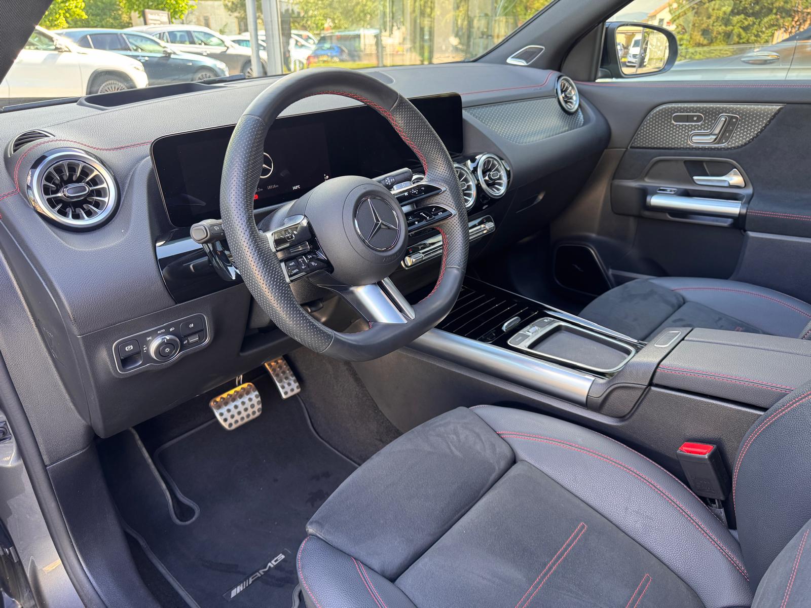 MERCEDES-BENZ EQA 350 4Matic Excellence Edition-image-9