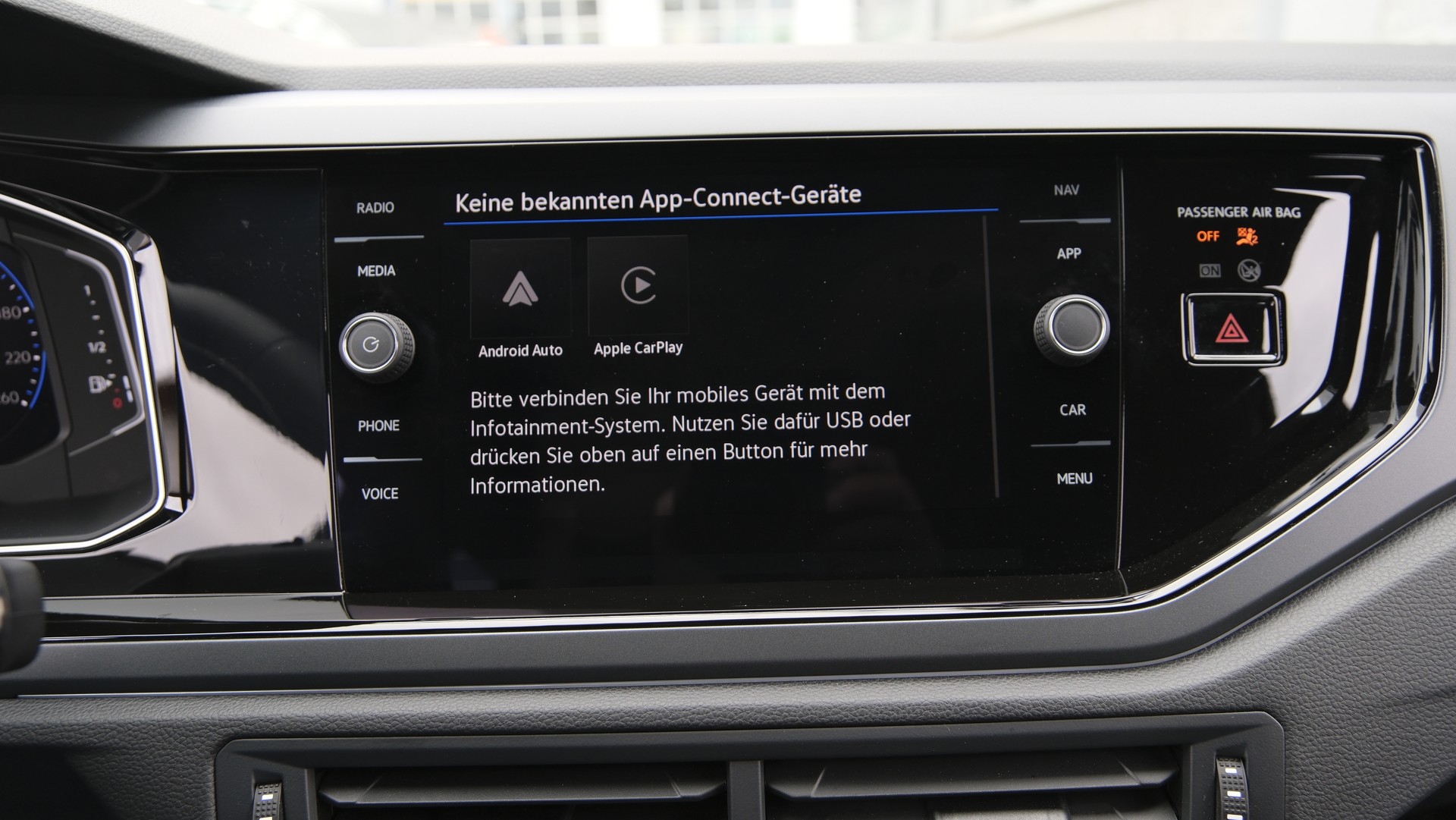 VW Taigo 1.0 TSI R-Line DSG-image-21