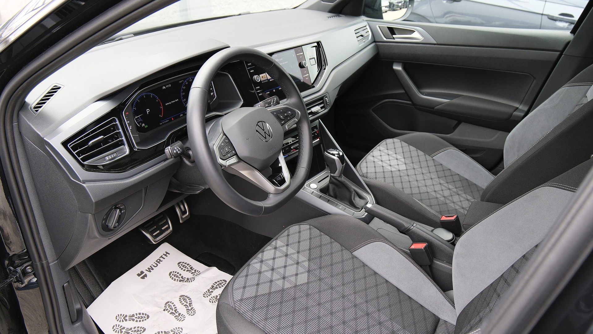 VW Taigo 1.0 TSI R-Line DSG-showroom-element-2