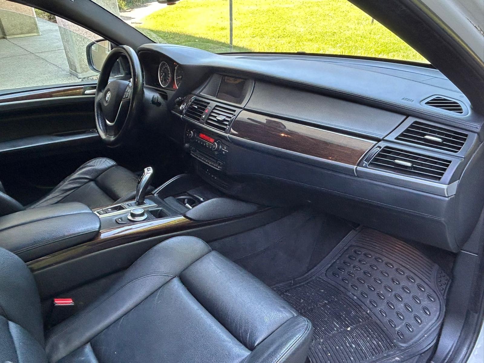 BMW X6 xDrive 50i Steptronic-image-6