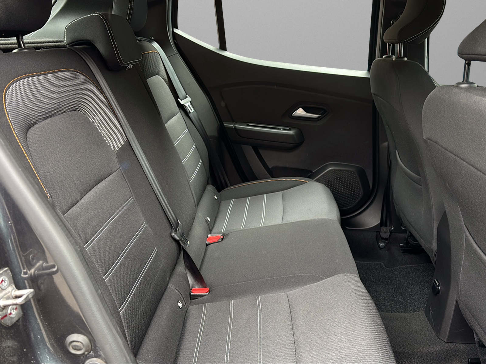 DACIA Sandero Stepway TCe 90 Comfort-image-8