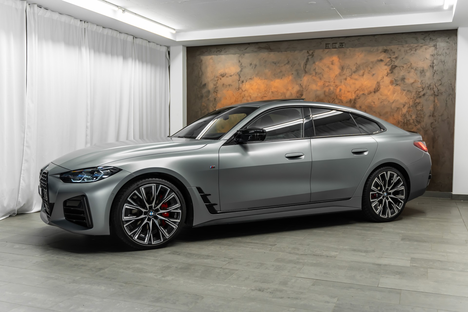 BMW M440i xDrive 48V Gran Coupé M Sport PRO Steptronic *Performance-Sitze*Laser*Panorama*Head-Up*-showroom-element-1