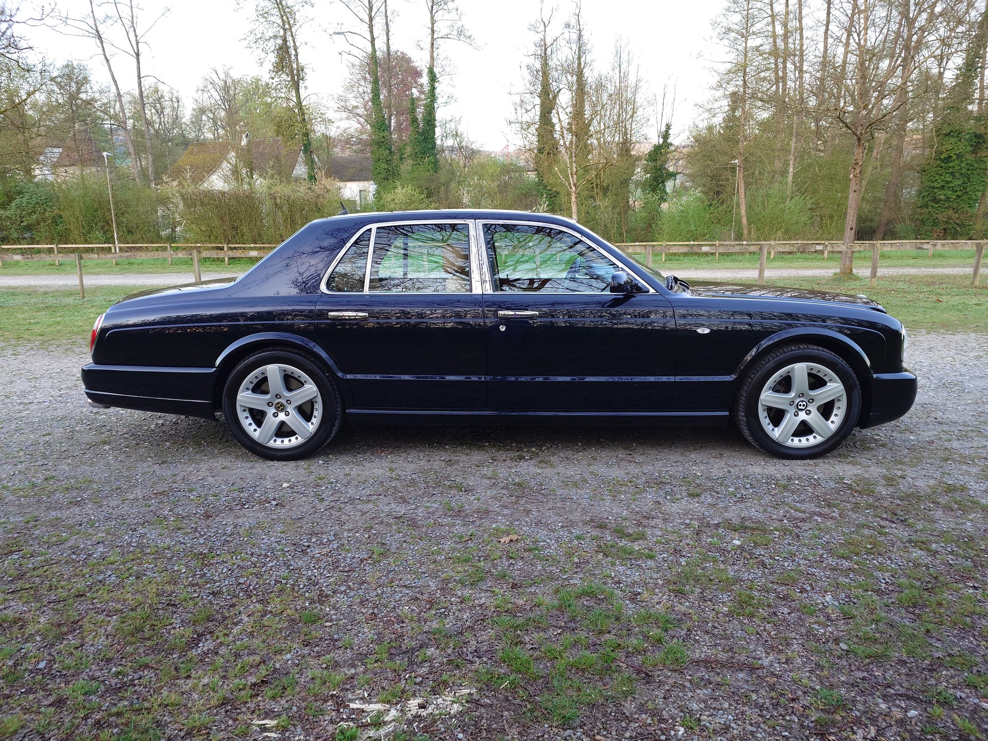 BENTLEY Arnage T-image-4