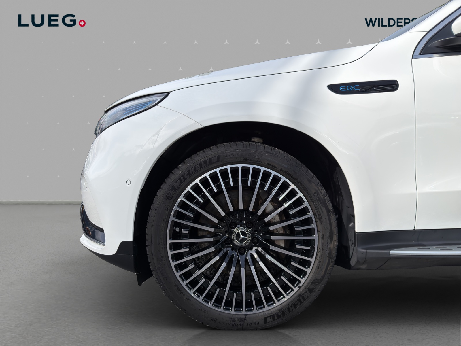 MERCEDES-BENZ EQC 400 AMG Line 4Matic-image-6