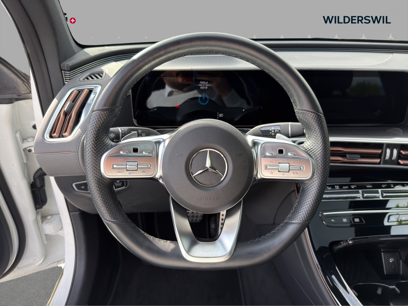 MERCEDES-BENZ EQC 400 AMG Line 4Matic-image-9
