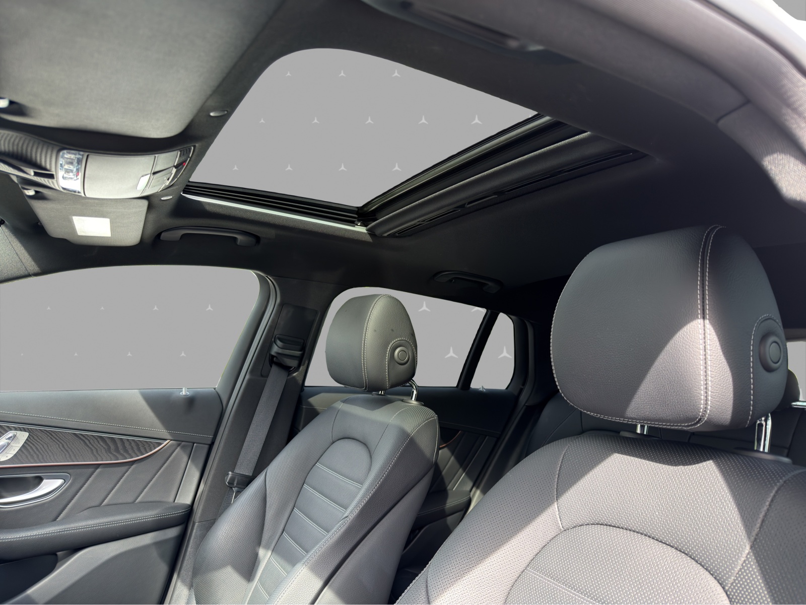 MERCEDES-BENZ EQC 400 AMG Line 4Matic-image-8