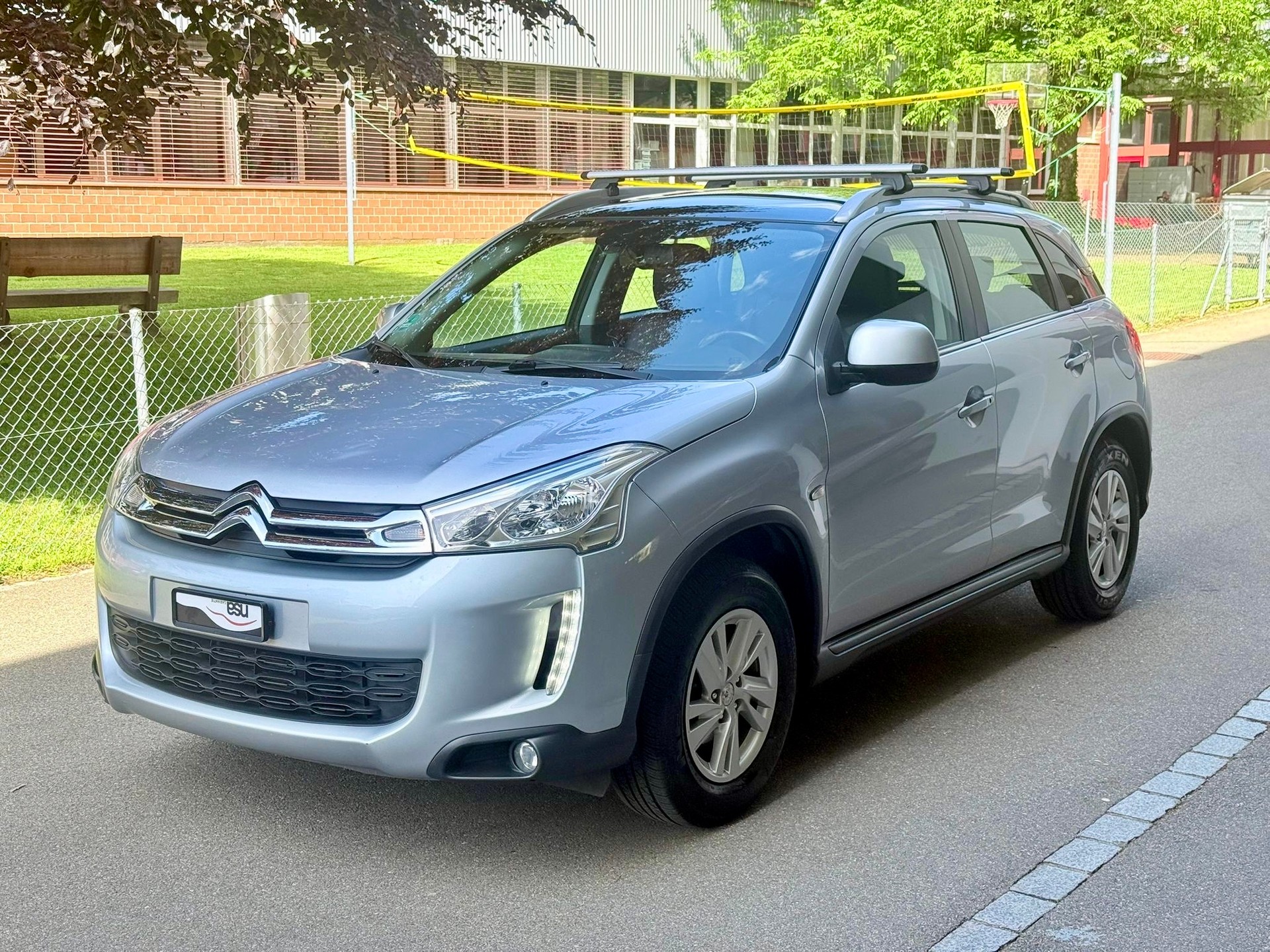 CITROEN C4 Aircross 1.6 HDi Collection 4WD-image-2