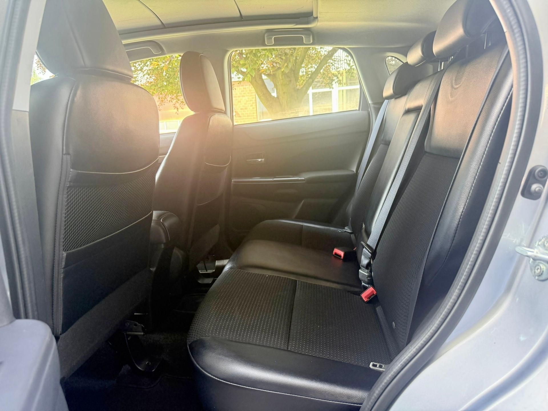 CITROEN C4 Aircross 1.6 HDi Collection 4WD-image-7