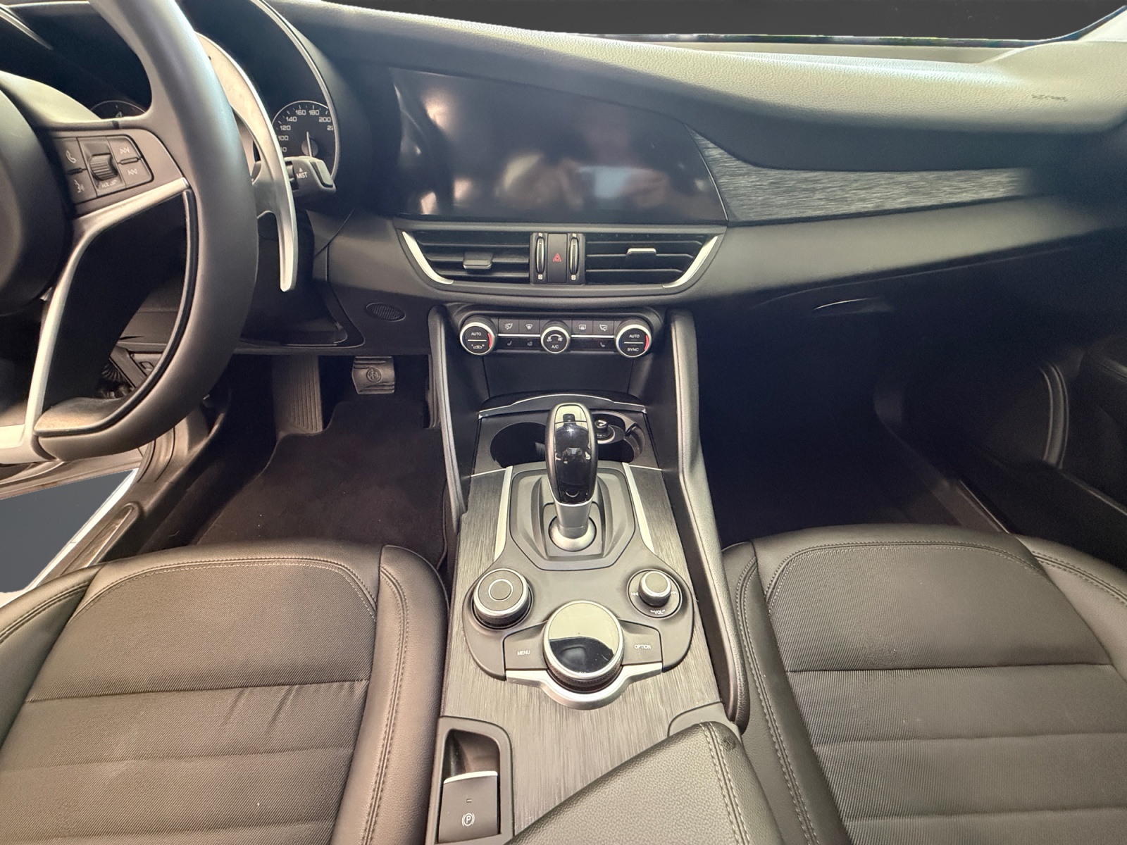 ALFA ROMEO Giulia 2.2 JTDM Business Automatic Q4-image-10