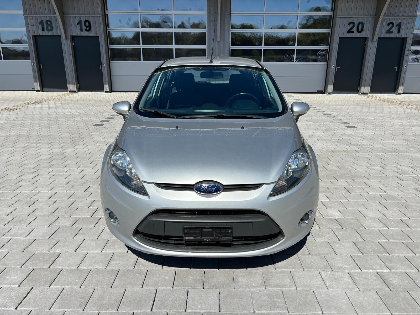 FORD Fiesta 1.25 16V Ambiente-image-2