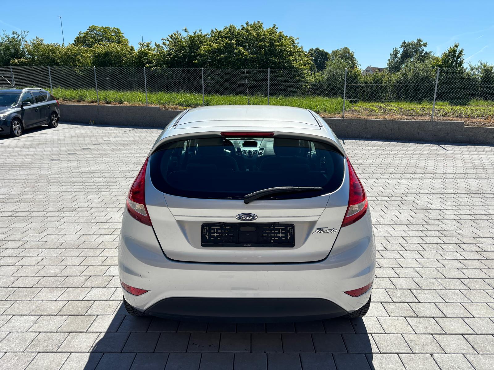 FORD Fiesta 1.25 16V Ambiente-image-7