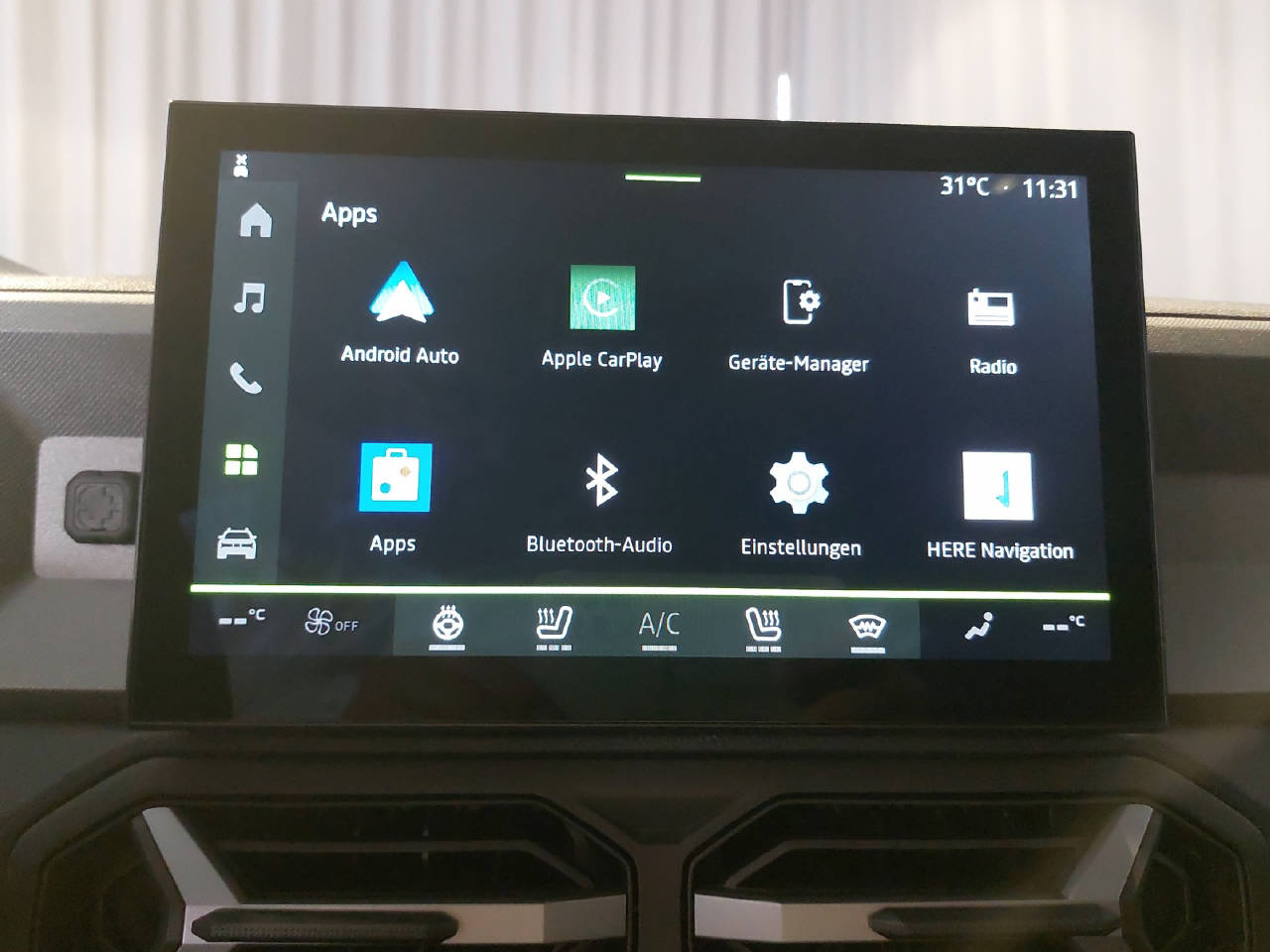 DACIA Bigster 1.8 Hybrid Journey-image-12