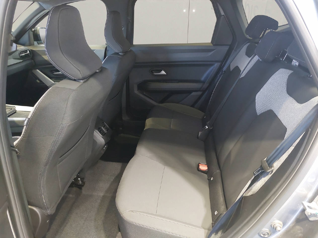 DACIA Bigster 1.8 Hybrid Journey-image-5