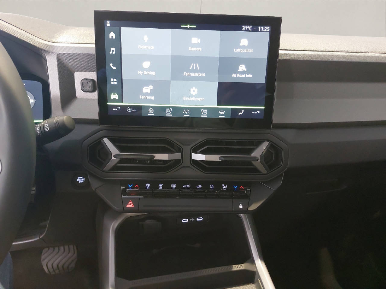 DACIA Bigster 1.8 Hybrid Journey-image-9