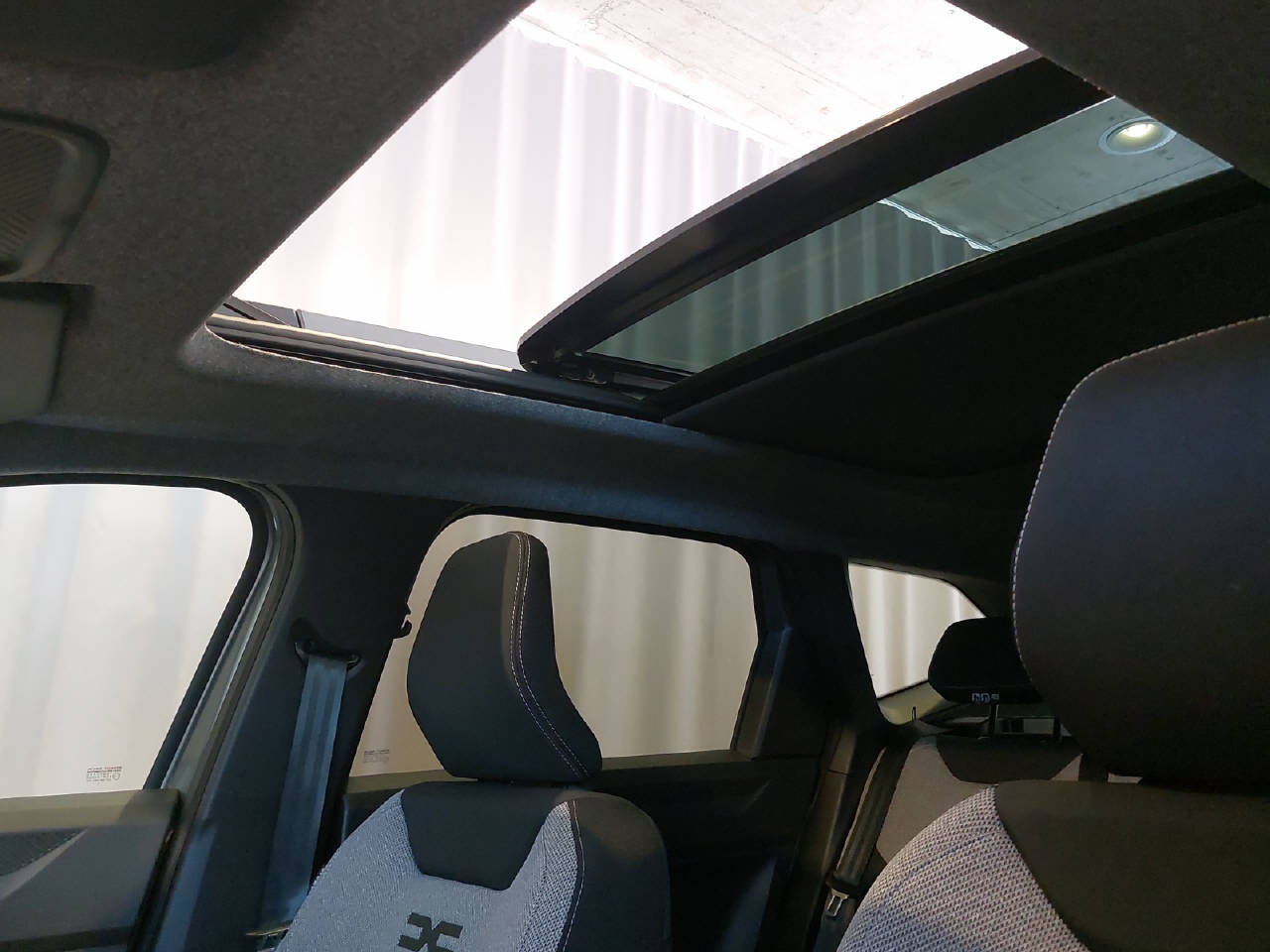 DACIA Bigster 1.8 Hybrid Journey-image-16