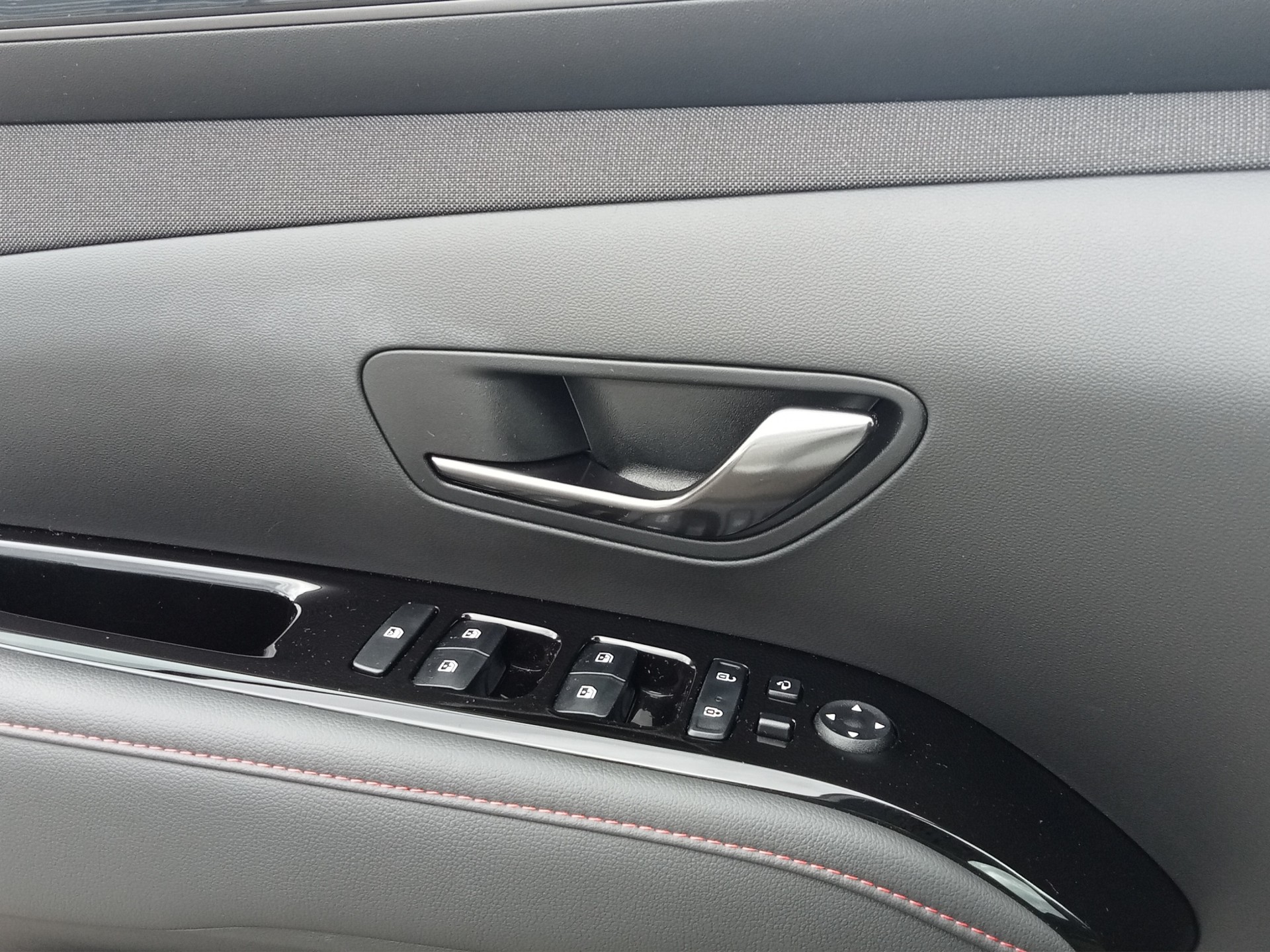 HYUNDAI Tucson 1.6 TGDI HEV N Line LUX pack 4WD-image-16