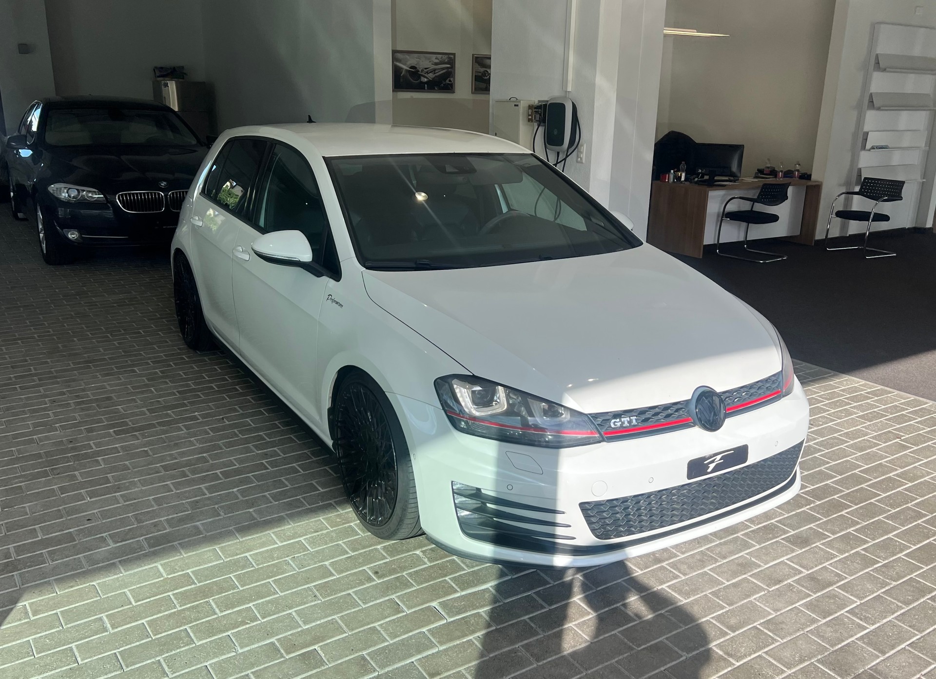 VW Golf 2.0 TSI GTI Performance DSG 230PS