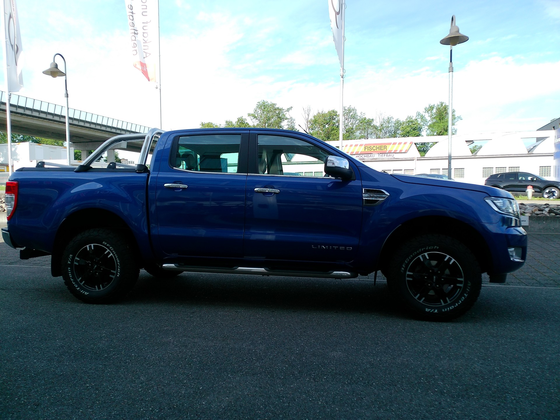 FORD Ranger LTD 3.2 TDCi 4x4 A-showroom-element-3