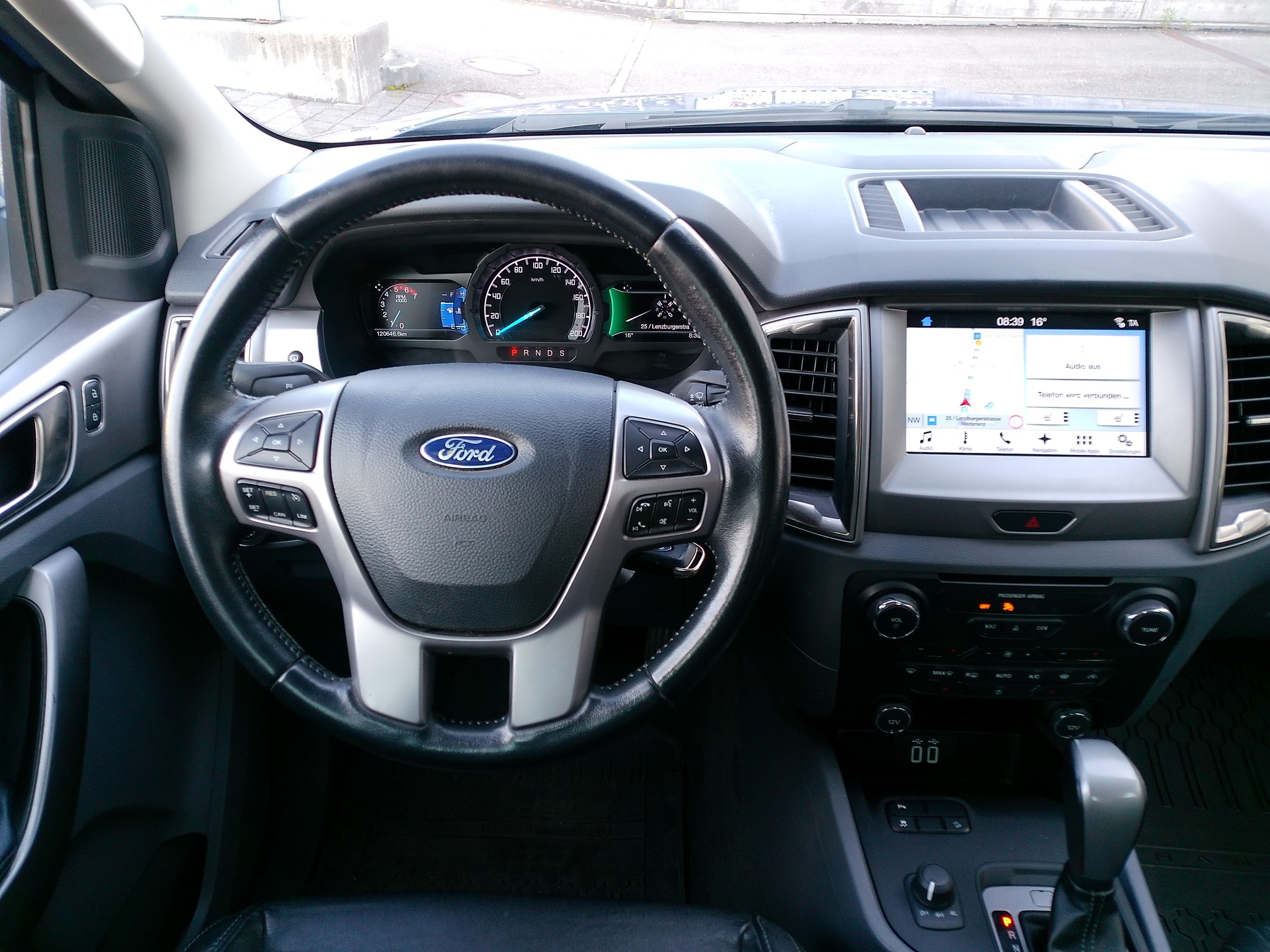 FORD Ranger LTD 3.2 TDCi 4x4 A-image-16