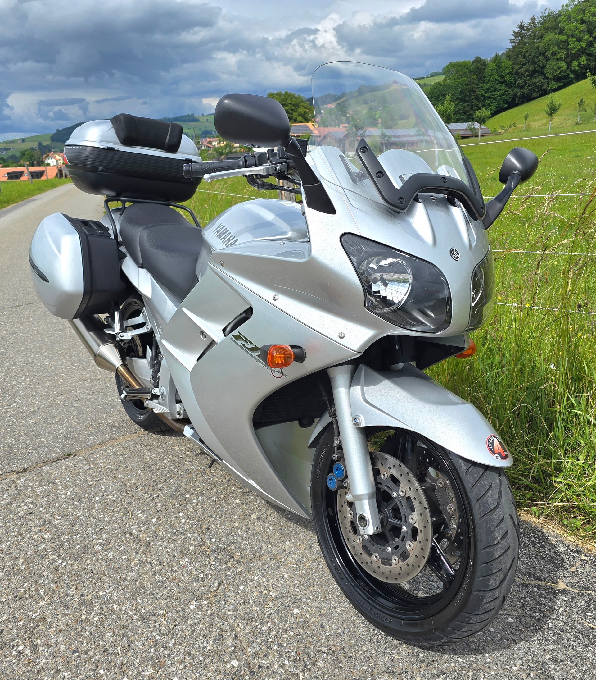 YAMAHA FJR 1300-image-2