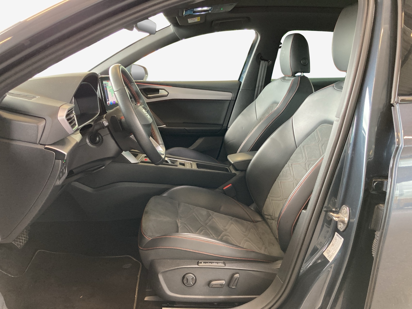 SEAT Leon ST 1.5 eTSI mHEV DSG FR-image-7