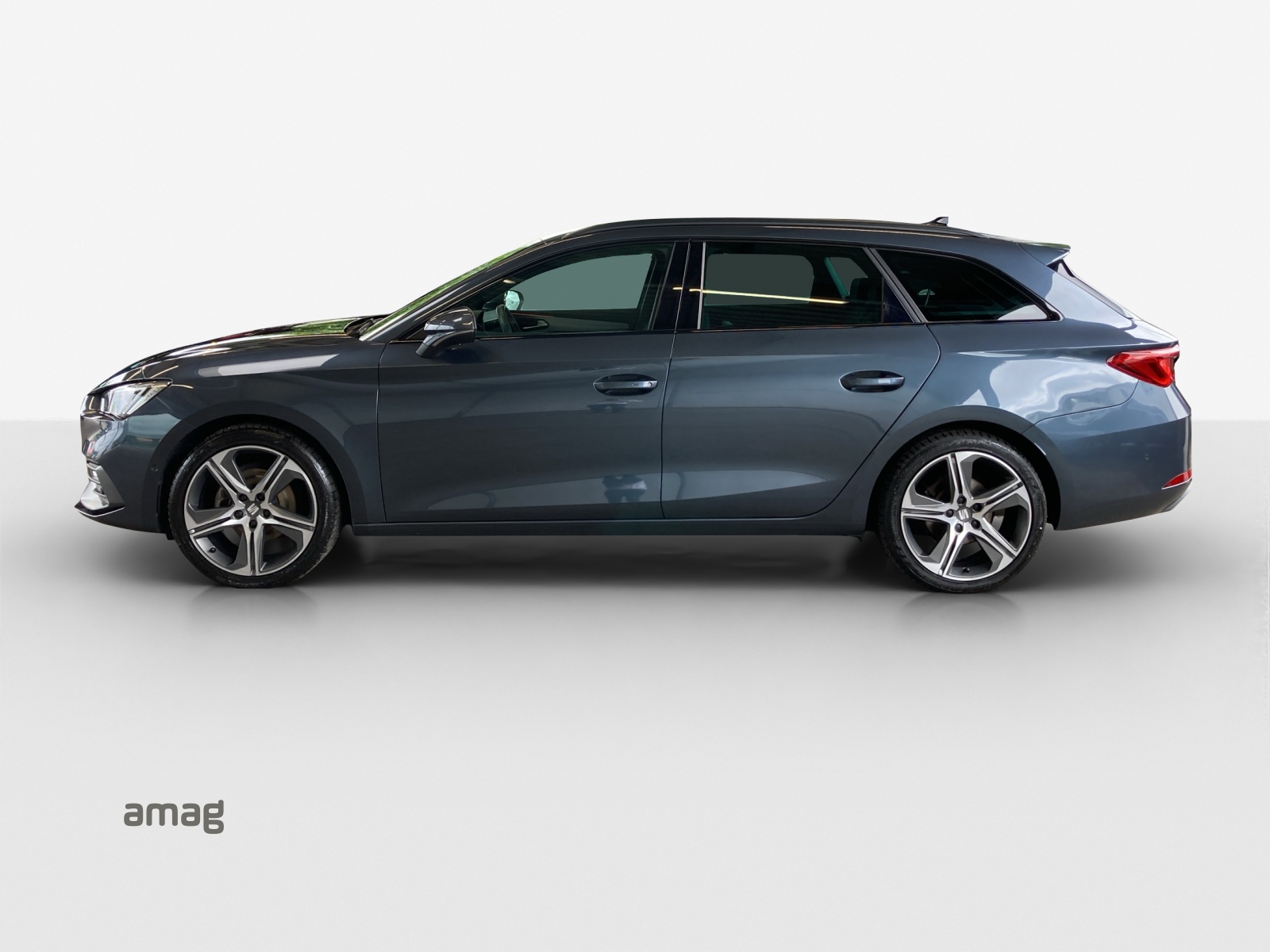 SEAT Leon ST 1.5 eTSI mHEV DSG FR-showroom-element-1