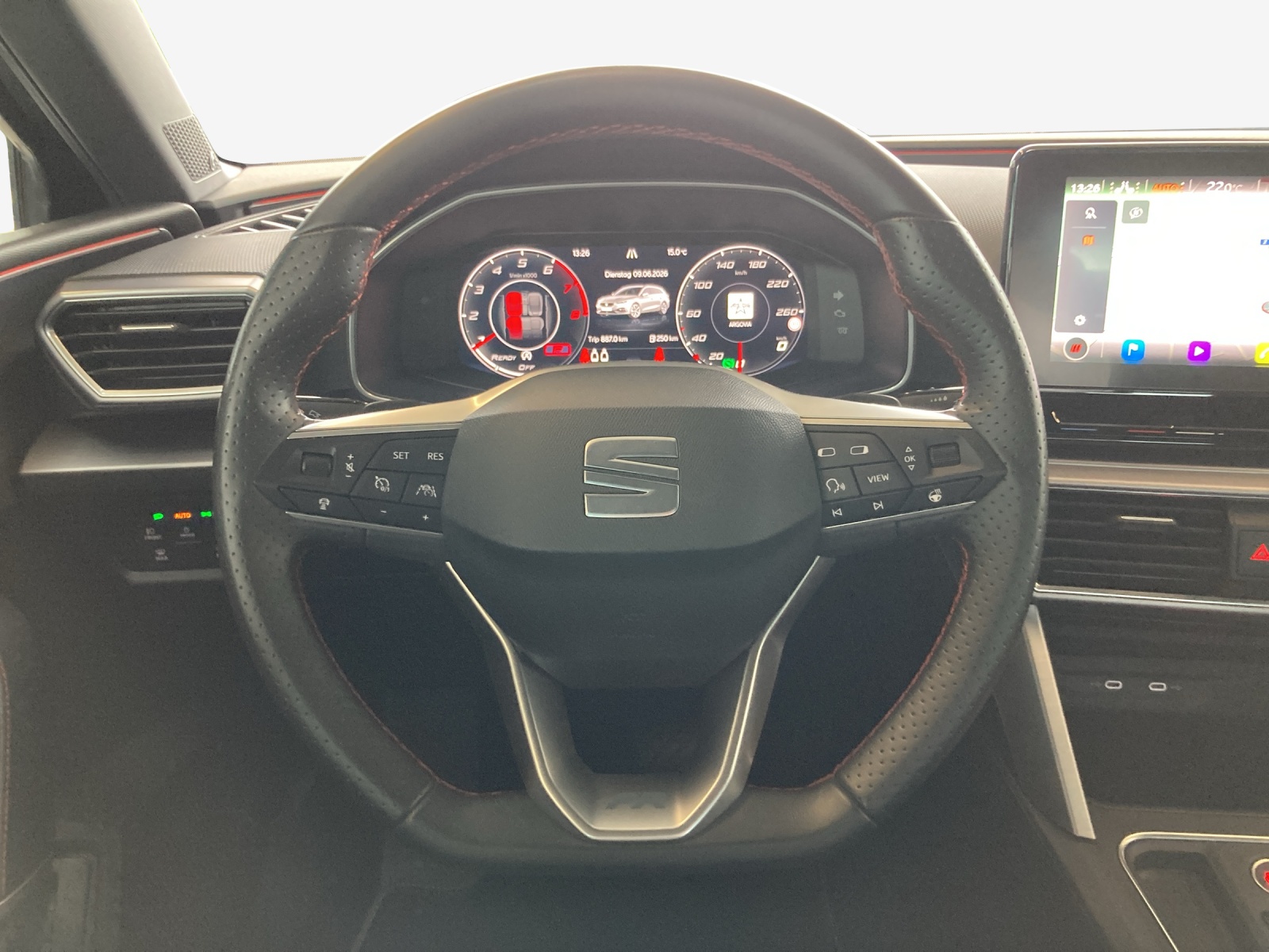 SEAT Leon ST 1.5 eTSI mHEV DSG FR-image-9