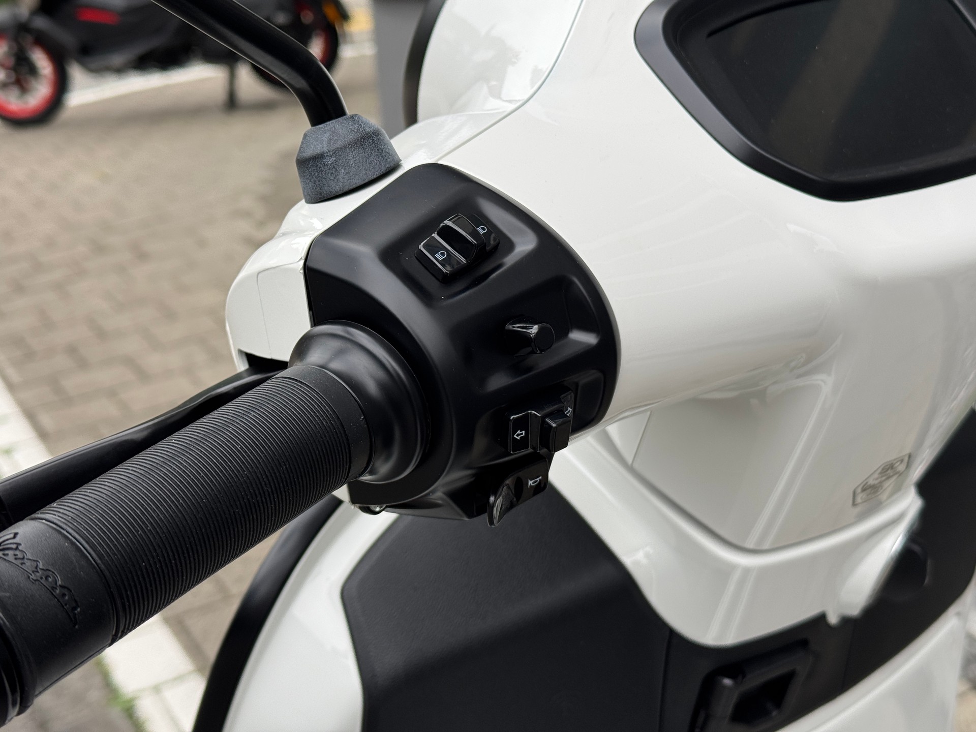 PIAGGIO Vespa GTS 310 Super Sport RST E5+-image-5