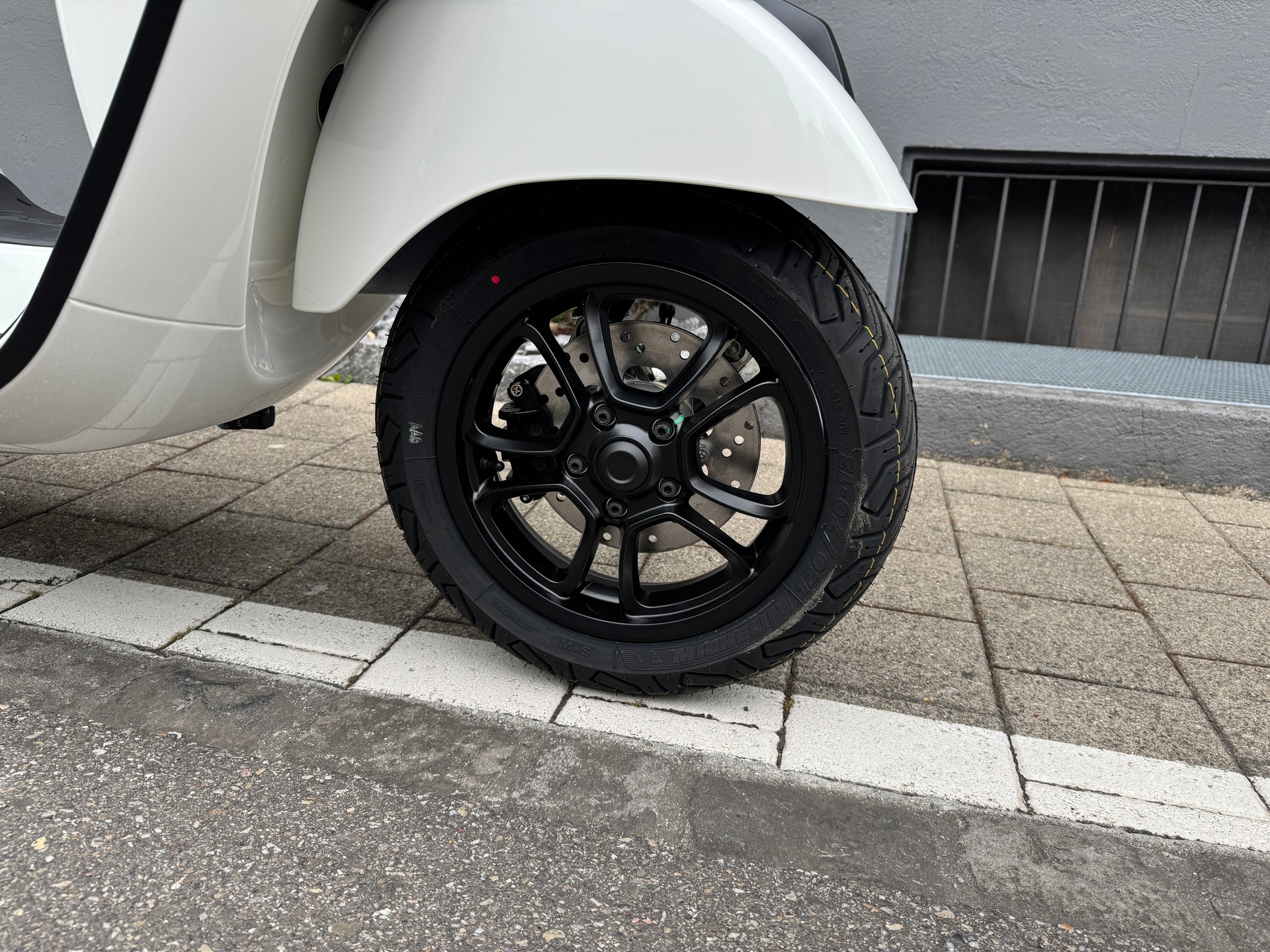 PIAGGIO Vespa GTS 310 Super Sport RST E5+-image-13