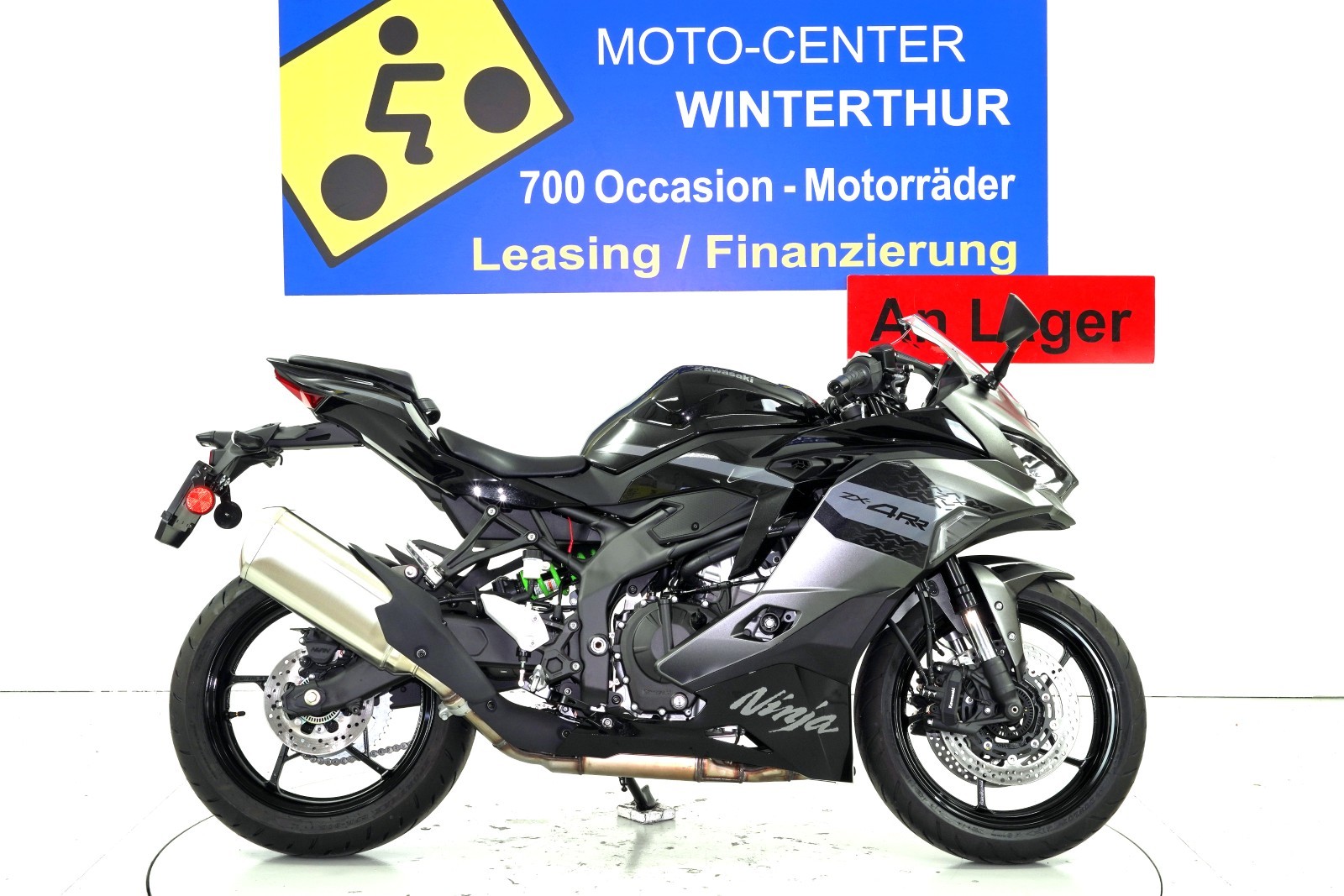 KAWASAKI Ninja ZX-4RR-image-0