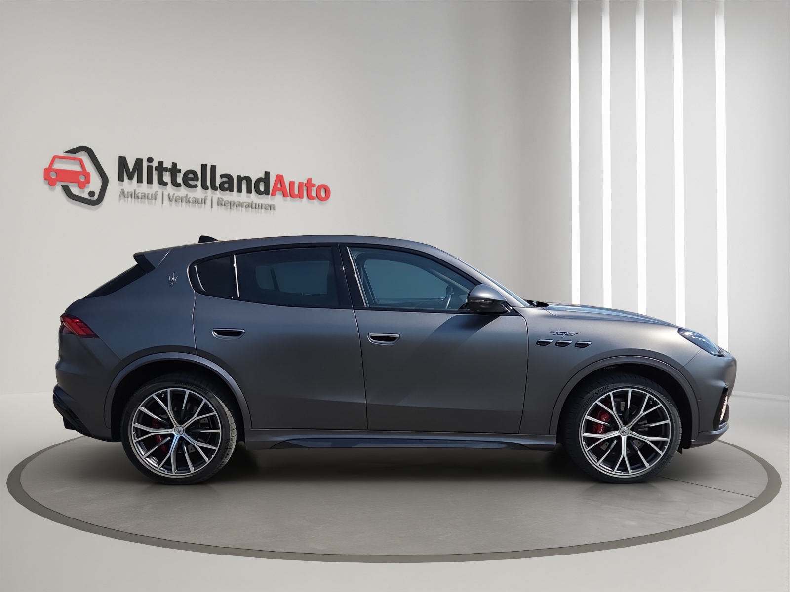 MASERATI Grecale 3.0 Trofeo Automatica-showroom-element-3