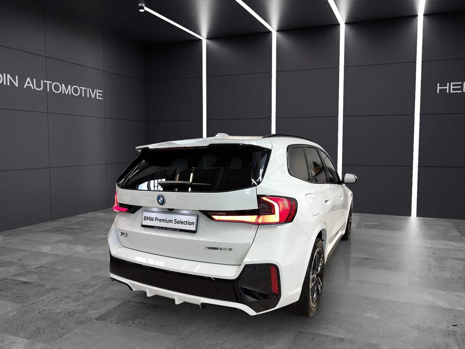 BMW X1 30e xDrive M Sport Parking Assistant Plus-image-5