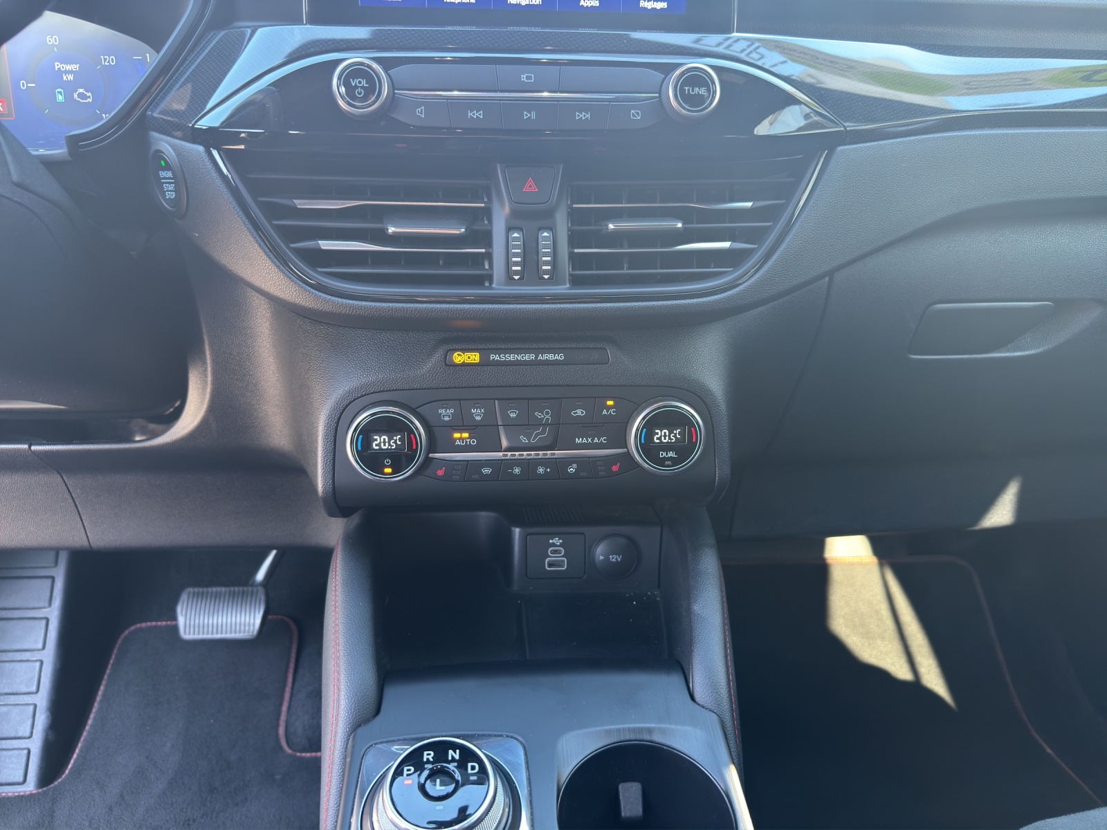 FORD Kuga 2.5 Plug-in Hybrid ST-Line X-image-10