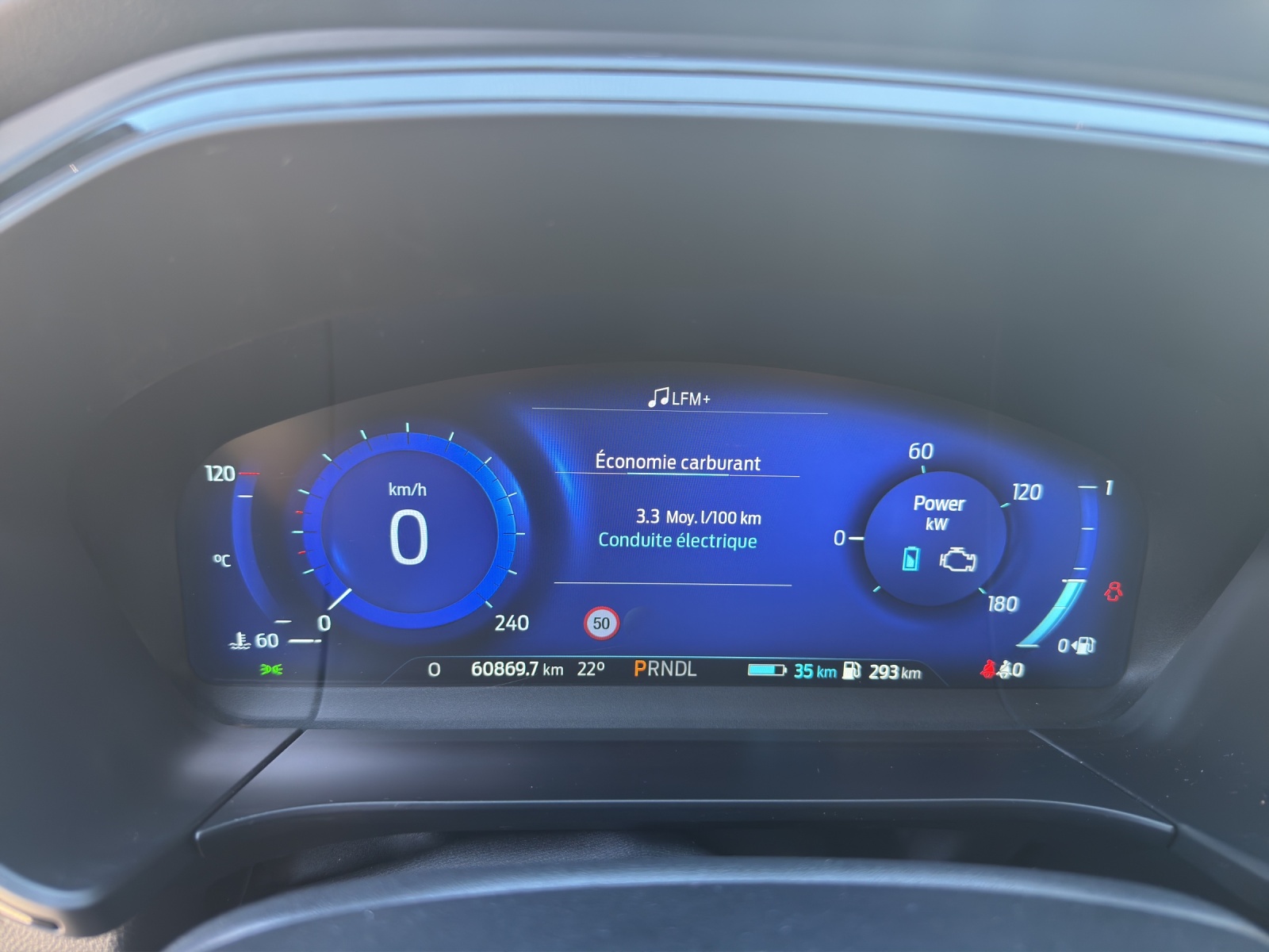 FORD Kuga 2.5 Plug-in Hybrid ST-Line X-image-6