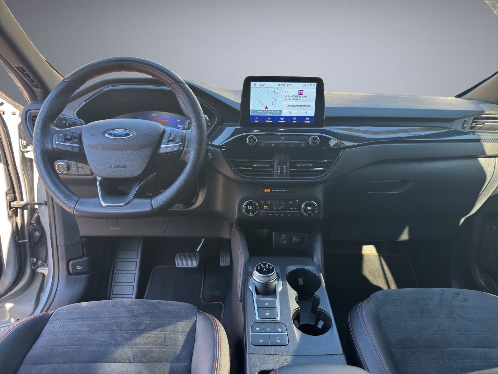 FORD Kuga 2.5 Plug-in Hybrid ST-Line X-image-8