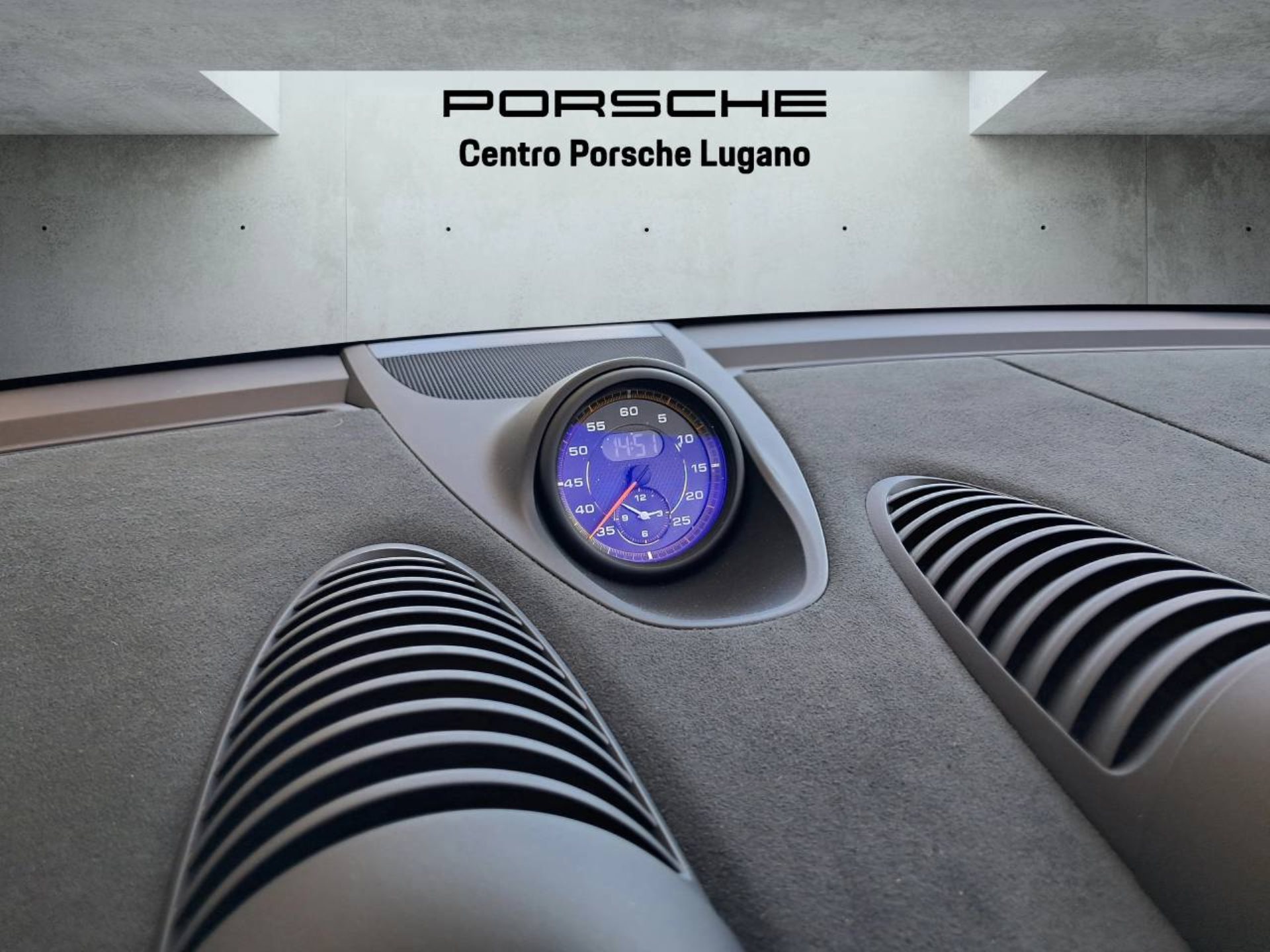 PORSCHE 718 Spyder RS-image-23