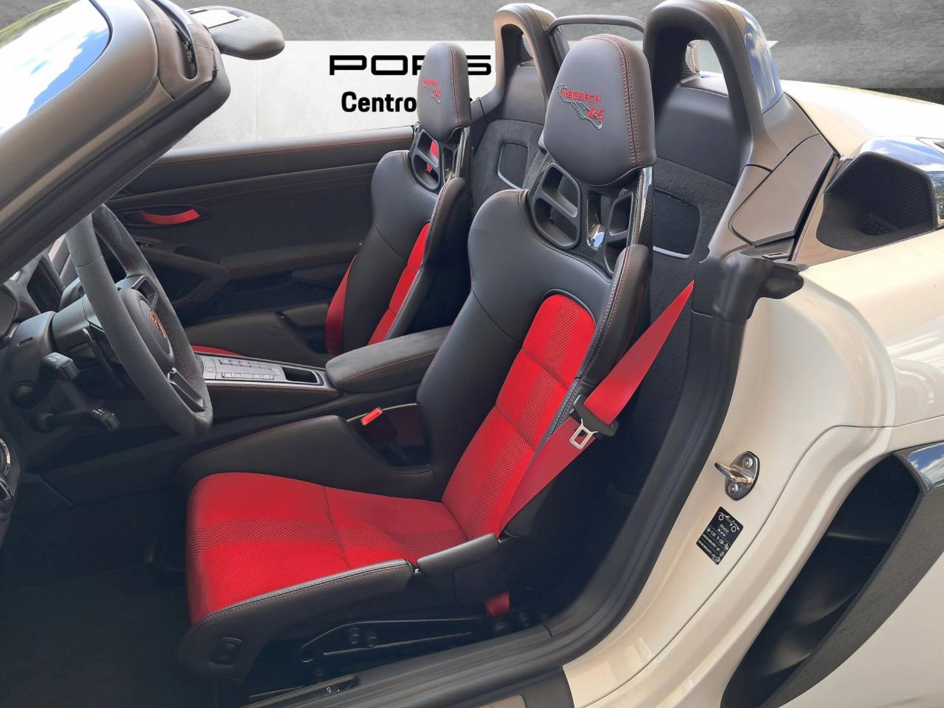 PORSCHE 718 Spyder RS-image-4