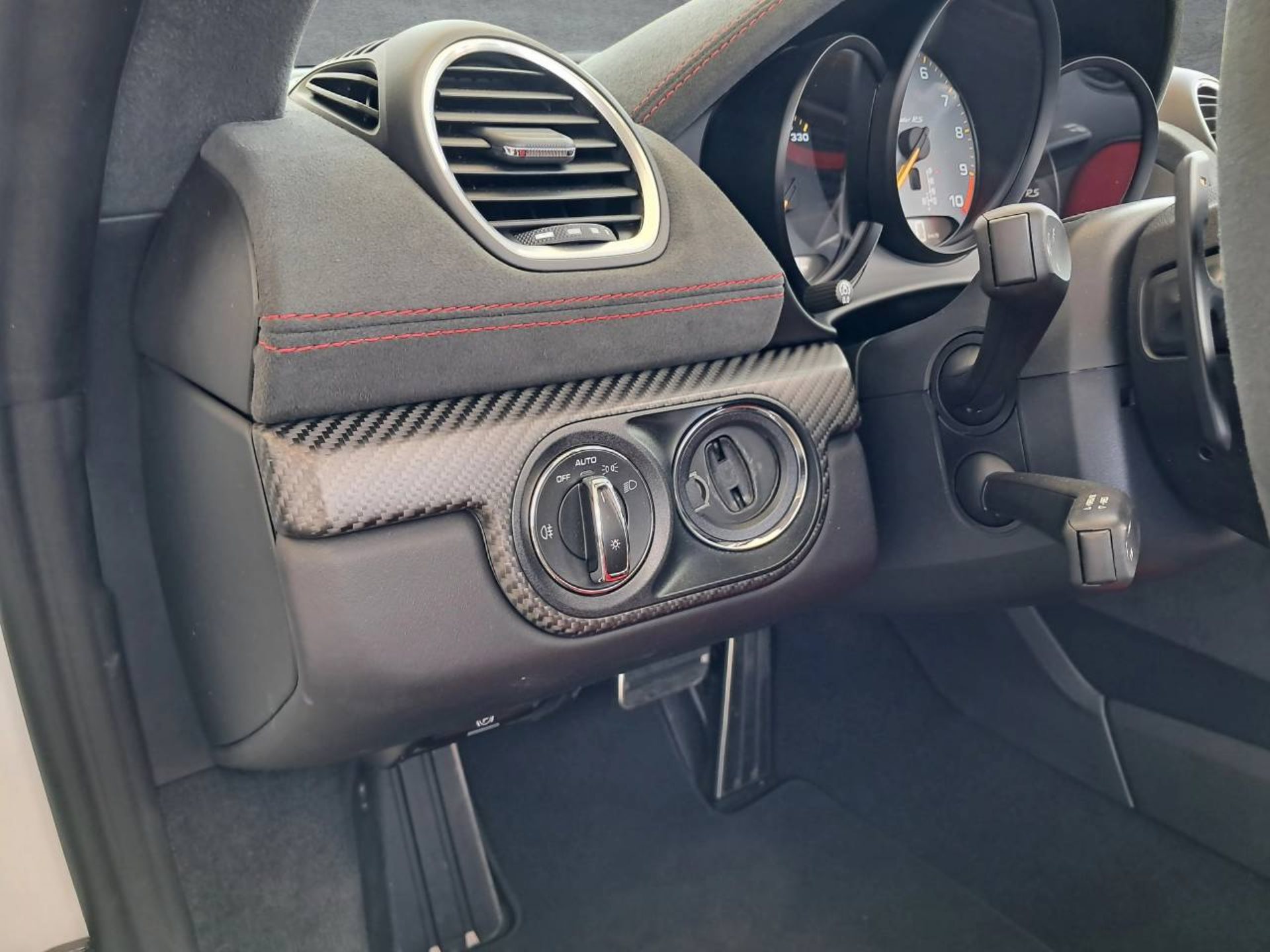 PORSCHE 718 Spyder RS-image-27