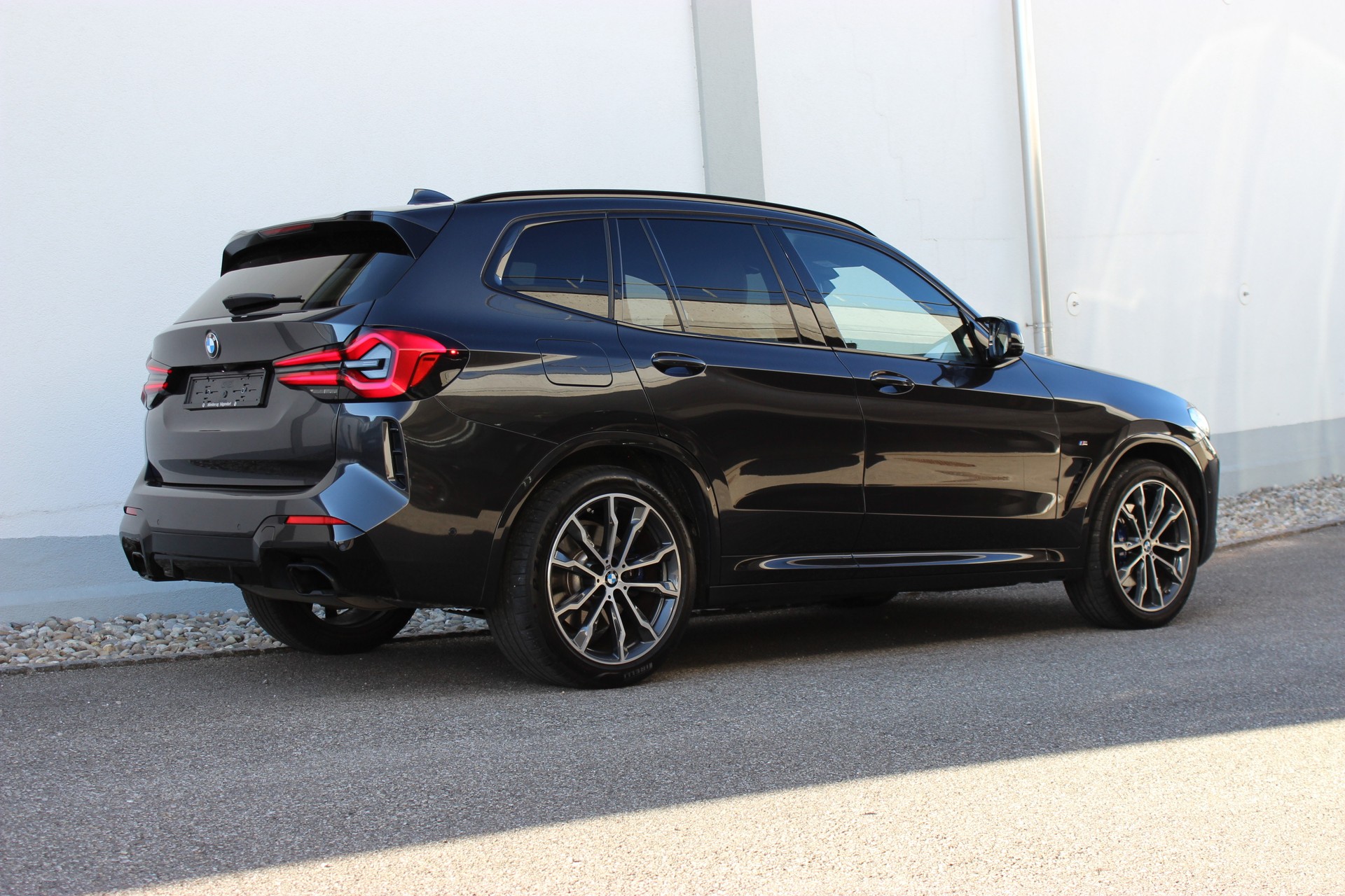 BMW X3 xDrive 48V M40d-showroom-element-2