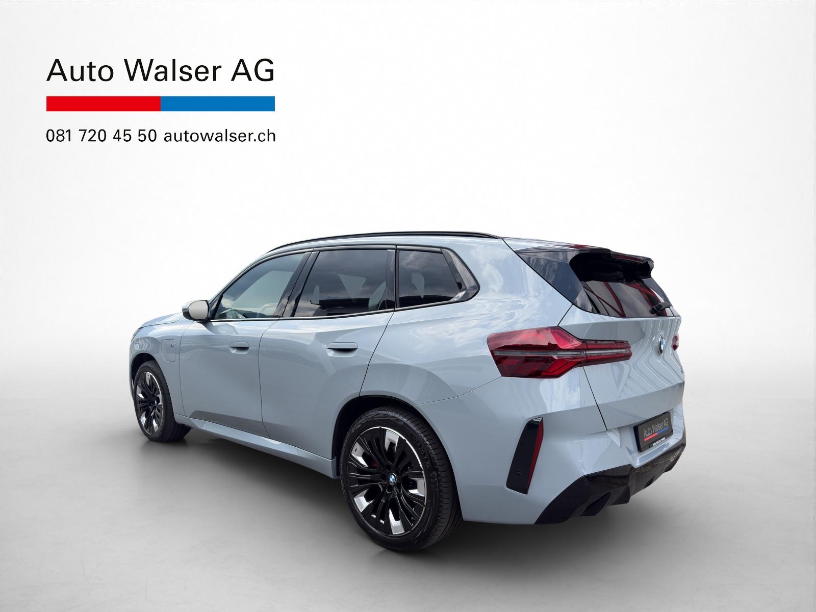 BMW X3 30e xDrive-showroom-element-2